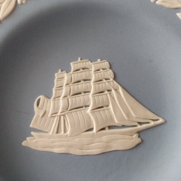 3 Wedgwood plates, cutty sark ship! - Picture 8 of 16